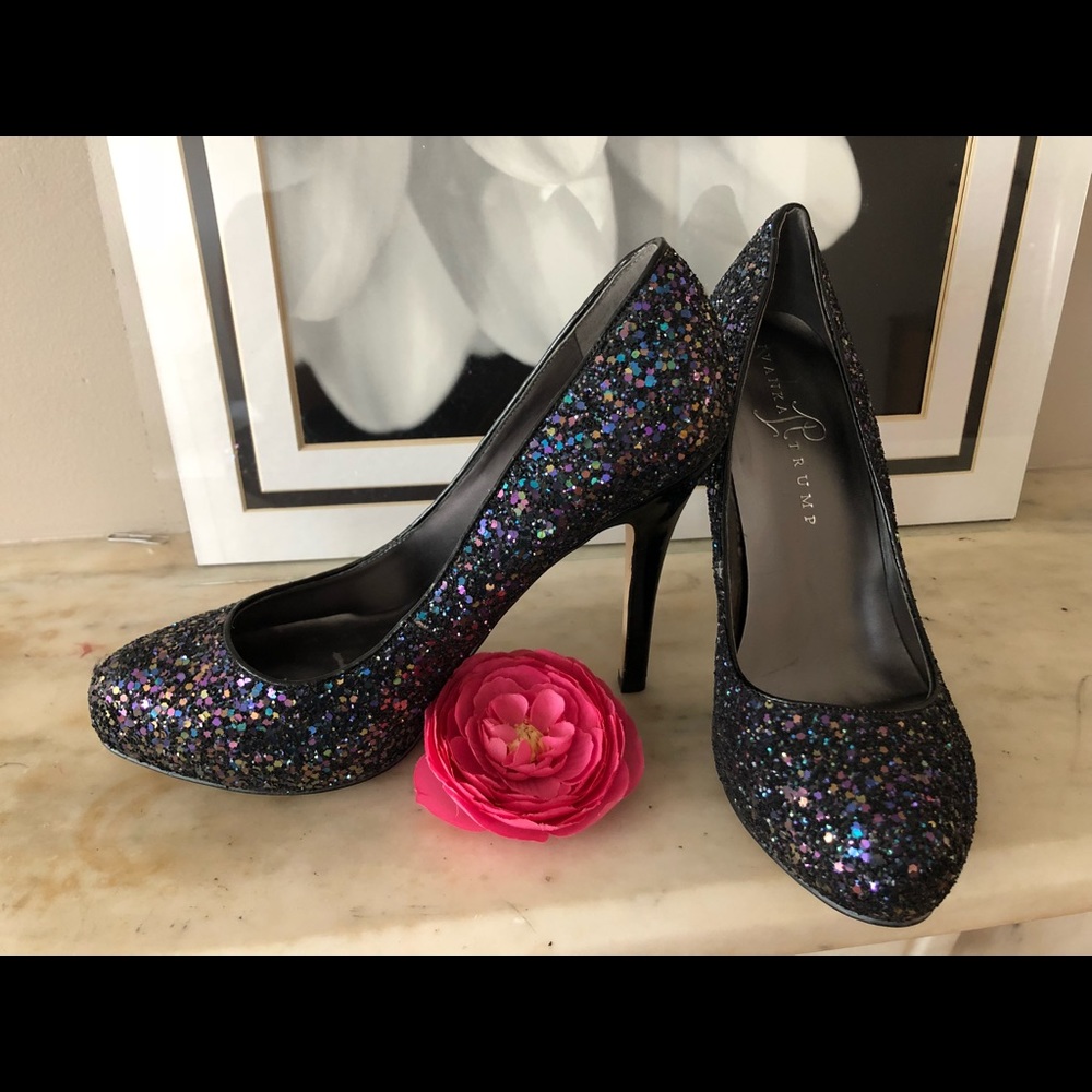 Ivanka Trump/Glitter Pumps